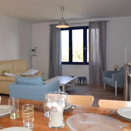 Hébergement de vacances Maison Près De La Avec Jardin Clos, Terrasse Et Plancha - 5 Couchages - Fr-1-224b-121 *