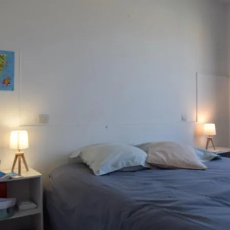 Maison Près De La Avec Jardin Clos, Terrasse Et Plancha - 5 Couchages - Fr-1-224b-121 *